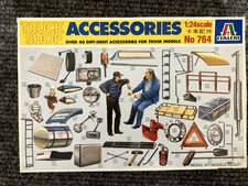 Italeri 1:24 Truck Shop Accessories model kit, some parts missing