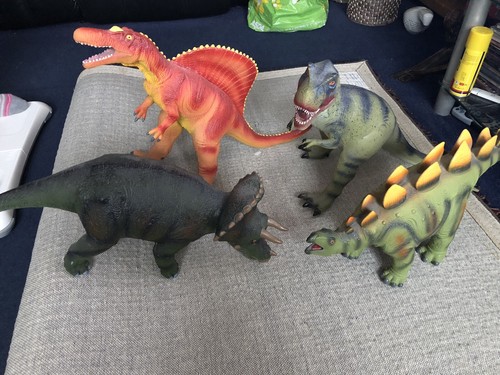 Large dinosaurs bundle 23 - large,
