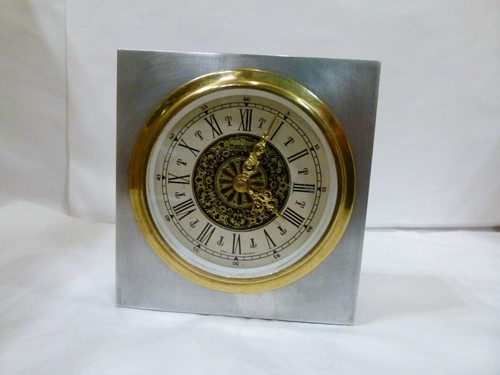Mercedes mechanical desk clock