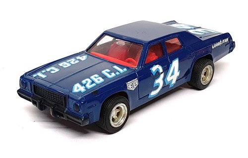 Dinky toys 13cm long - toys, original