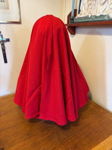 Red tabernacle veil