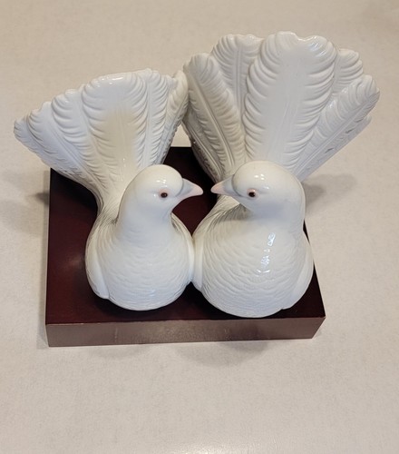 Lladro porcelain figurine - lladro,