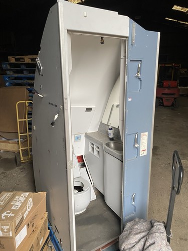 Aeroplane toilet - aeroplane,