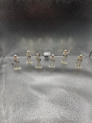 Vintage spaceman figures - vintage,