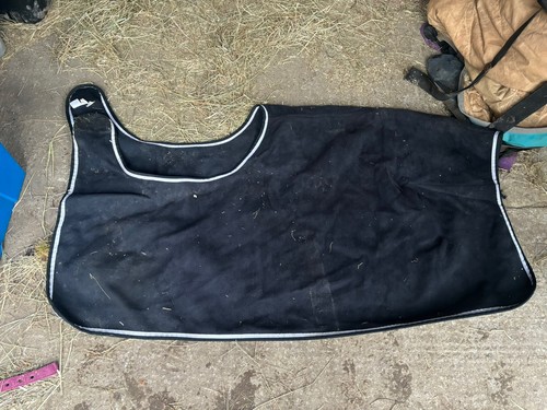 Wrap around horse - wrap,