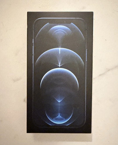 Apple iphone pro max 256gb - 12,