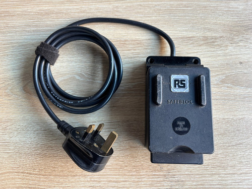 Mains test block safe - block,