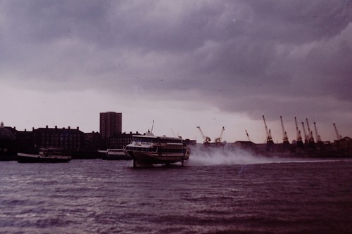 Ferries jetfoil river - p&o,