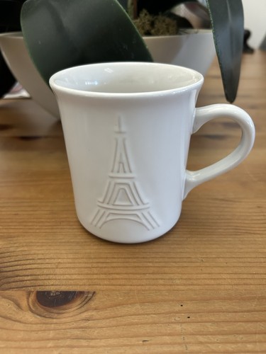 Creuset eiffel tower - creuset, white