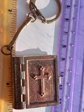VINTAGE Olde Retro Metal keyring Interesting Metal empty bible book case 