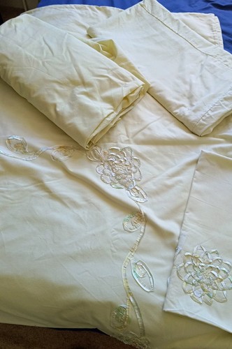 Vintage marks and - spencer, pale