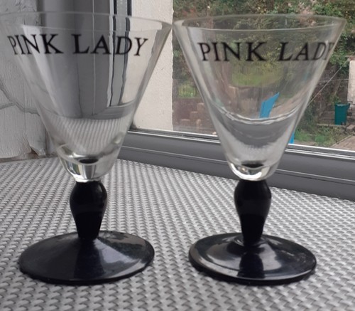 Vintage 1970s pink lady - 2,