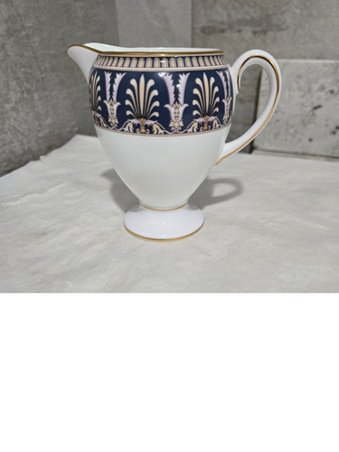 Wedgewood beresford creamer - wedgewood,