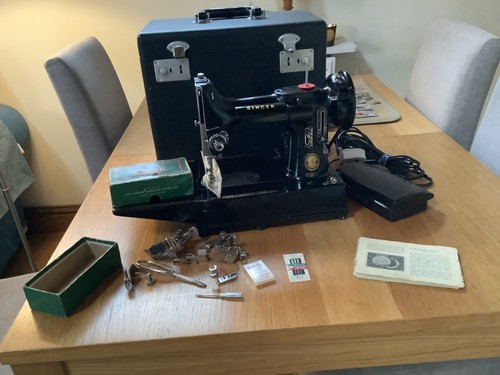 Sewing machine singer 1955 - singer,