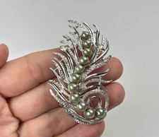 Vintage Sarah Coventry Leaf
