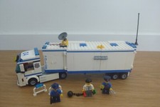 Lego City Police - Mobile Police Unit set 60044