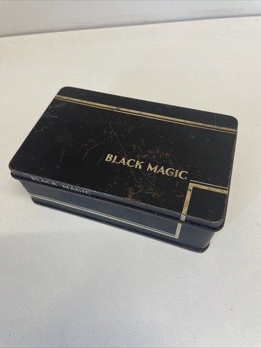 Black magic vintage - black,