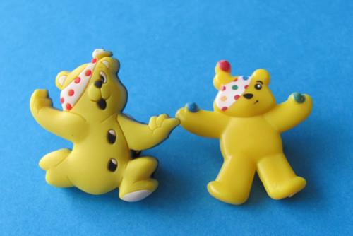 Pudsey bear badges vgc - bear, badges.