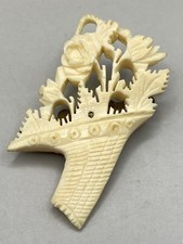 Vintage/Antique Carved Brooch