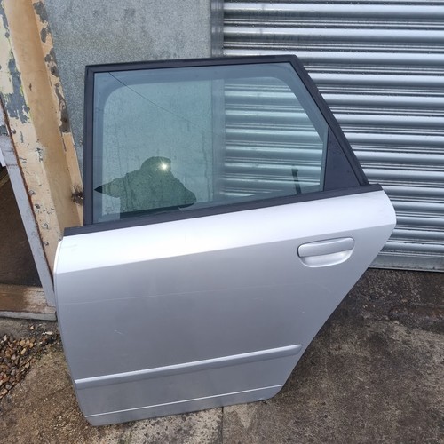 Audi rear door n s - b7,