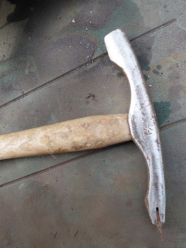 Stonmason brickie chipping - stonmason,