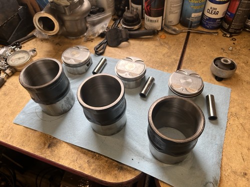 Triumph 955i cylinder liners - triumph,
