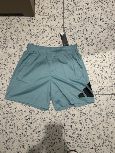 Adidas logo shorts - tr-es,