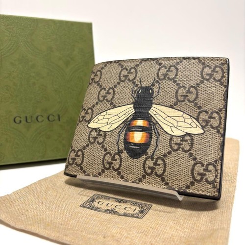 Gucci two fold wallet - two,