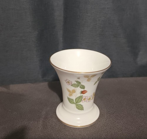 Wedgwood wild strawberry - wedgwood,
