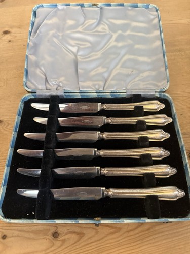 Boxed set antique silver - set,