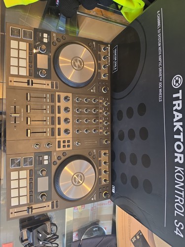 Native instruments traktor - instruments,