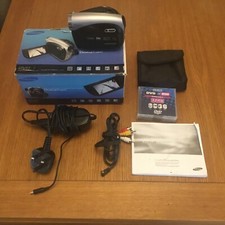Samsung VP-DX100 Dolby Optical Zoom DVD Camcorder + Charger