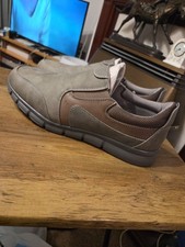 MENS BRAND NEW COTTON TRADERS SLIP ON SHOES SIZE UK 9