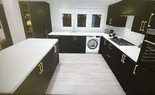 Wren kitchen Shaker Built-In
