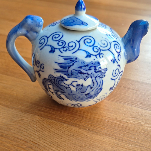 Blue white dragon ceramic - white,