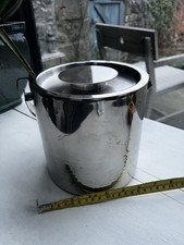 Metal Ice Bucket With A Gently