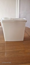 Vintage Tupperware: Cereal Store n Pour Container Dry Goods Cereal