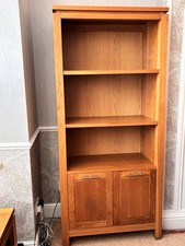 Salisbury Oak Display Cabinet