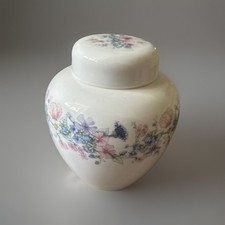 Wedgewood - Bone China - "ANGELA" - Ginger Jar - Made in England - 10.5 cm Tall