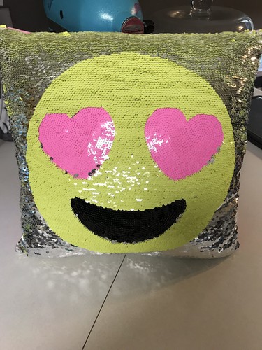 Justice emoji flip the - emoji,