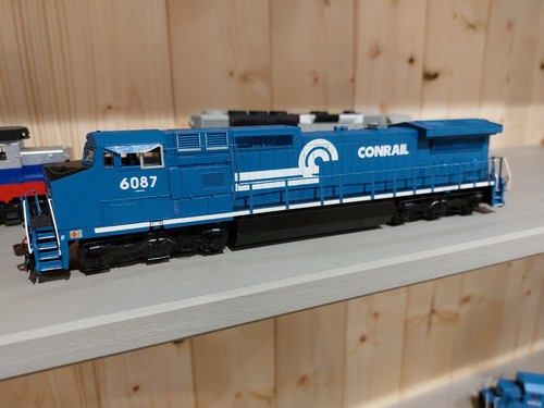 Scale dash 8 40cw - ge, 8-40cw