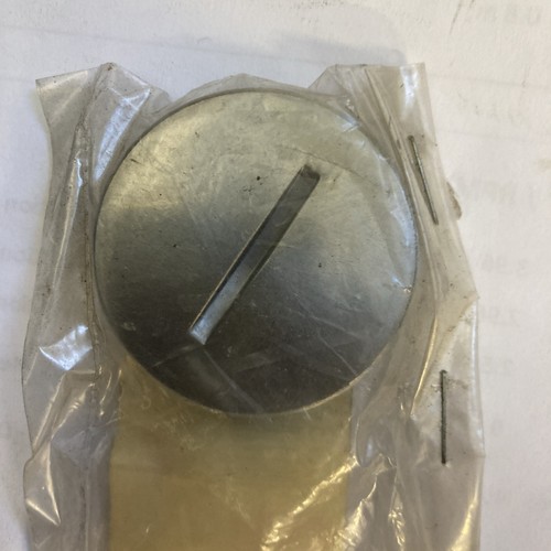 Genuine yamaha plug for engine - plug,