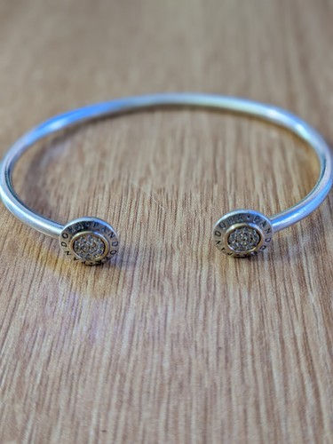 Pandora signature limited - pandora,