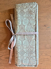 Knitting Needle Storage Roll (handmade Tula Pink fabric)