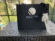 Chanel Gift bag with White