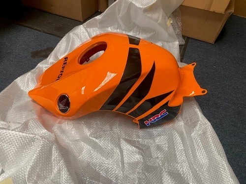 Honda cbr1000rr repsol tank - honda,