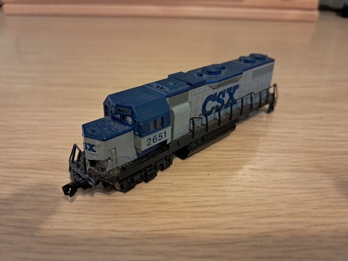Kato emd sd40 - csx, grey