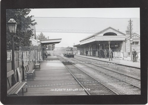 Isleworth railway station - isleworth,