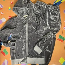 el velvet grey velour