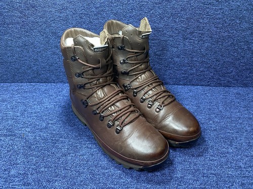 Size female altberg - size,